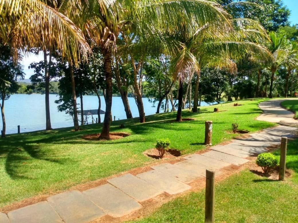 Pontal Do Lago Apartamentos Para Temporada Калдас Новас Екстериор снимка