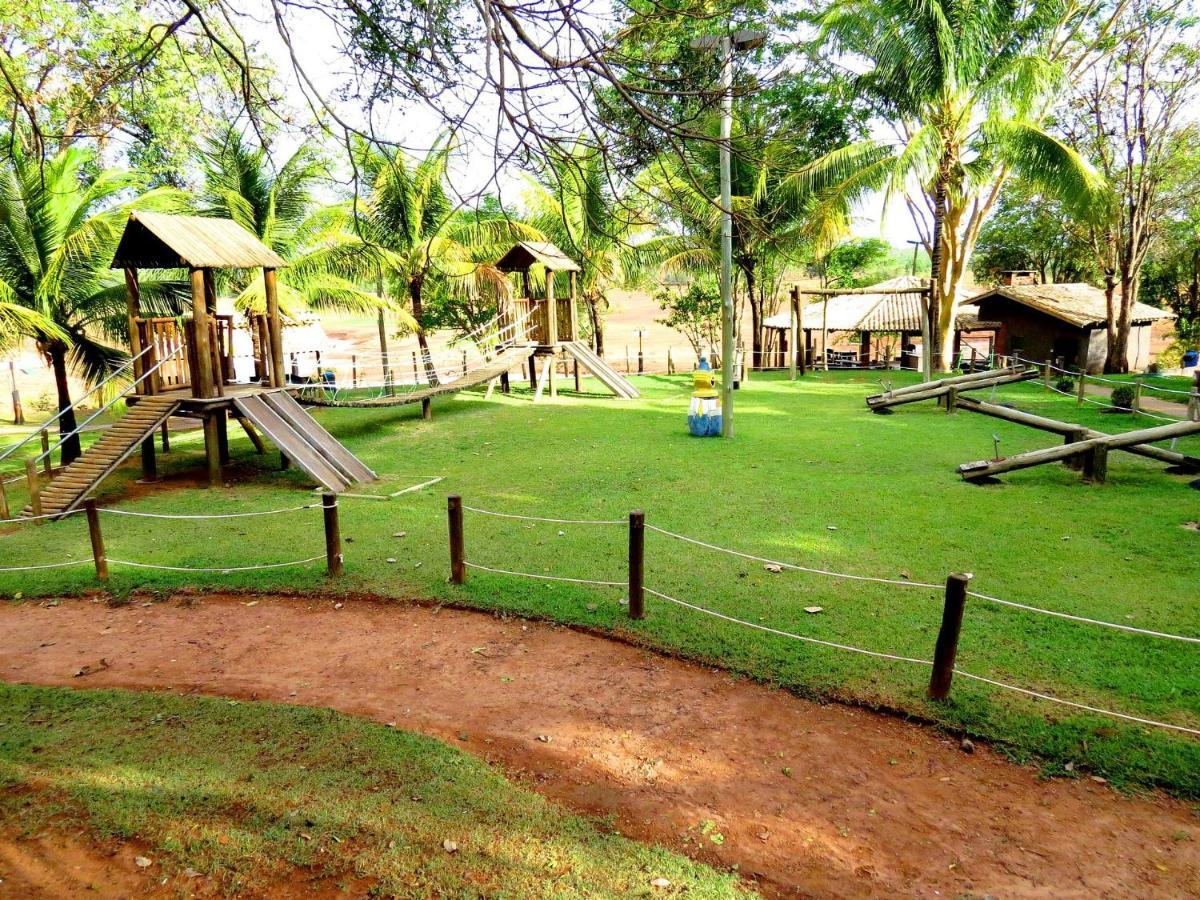 Pontal Do Lago Apartamentos Para Temporada Калдас Новас Екстериор снимка